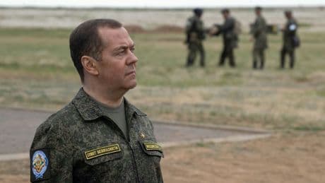 L'ex-président Medvedev, le tournant provocateur d'un ancien réformateur