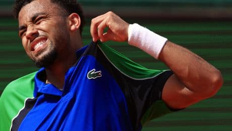 Tennis : Arthur Fils tombe de haut, éliminé d’entrée à Madrid