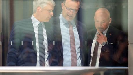 Koalition in der Krise: Union mahnt nach geplatzter Richterwahl zur Ruhe