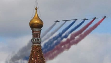 Putin rühmt bei Militärparade "Mut" der russischen Soldaten in der Ukraine