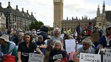 İngiltere'de 'Palestine Action' eylemi: Çok sayıda kişi gözaltında!