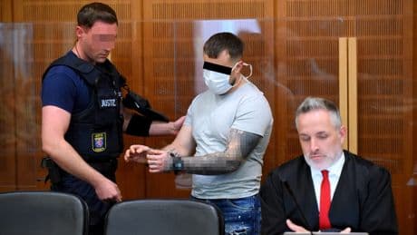 Täter sagt, es war Notwehr - Kampfsportler ersticht Dennis (31) wegen Hundefoto