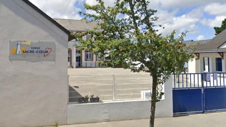 La Baule : les écoliers d’une école privée ballottés de yourtes en gymnase