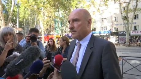 Attaque au couteau à Marseille: le procureur évoque un "périple criminel", une personne dans "un état critique"
