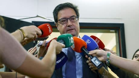 El uso de números móviles para llamadas comerciales quedará prohibido a partir del sábado