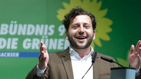 „Bevor es zu spät ist“ – Grünen-Chef Banaszak will AfD-Verbotsverfahren