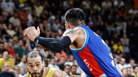 Anadolu Efes yarı finalde