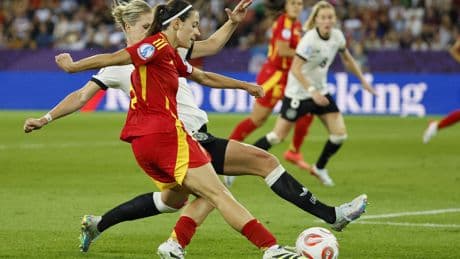 Una genialidad de Aitana Bonmatí lleva a España a la final de la Eurocopa y la abraza a la gloria