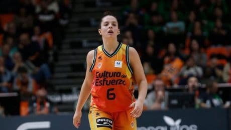 El Valencia apuntala el futuro con Fam y Buenavida