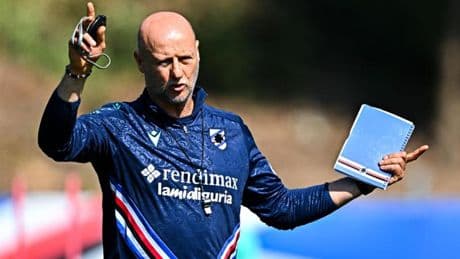 Sampdoria, ancora stallo allenatore: in giornata possibili novità sul ritiro