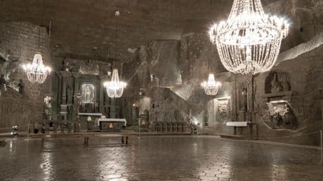 La impresionante catedral oculta a 100 metros de profundidad que deberías visitar una vez en la vida