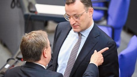 Bundesregierung: Spahn ist ein Fraktionschef auf Bewährung