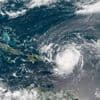 L’ouragan Erin, passé en catégorie maximale, s’approche dangereusement des Caraïbes