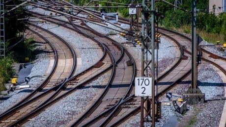 Mehr Geld fürs Schienennetz: Analyse: Deutschland legt bei Investitionen in Schiene zu