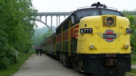 17 Scenic Train Rides to Experience Picturesque Fall Foliage Views Around the World