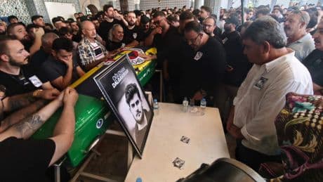 'Jrokez' lakaplı sosya medya yayıncısı Oğuzhan Dalgakıran'ın cenazesinde gözyaşları sel oldu