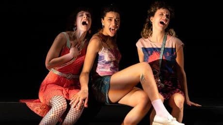 Sexualité et prostitution adolescente : une pièce de théâtre pour ouvrir la discussion avec les élèves