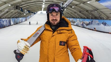 Hirscher na ruim negen maanden terug op de ski's: 'Het was een lange weg'
