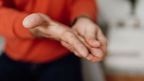 Change in your fingertips could be early sign of lung condition