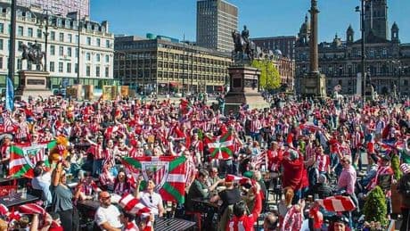Todos los caminos conducen a Manchester: las 'locas' conexiones de los hinchas del Athletic para estar en la semifinal