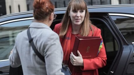 Krise in London: Vizeregierungschefin tritt zurück