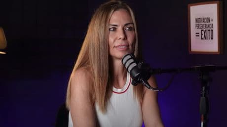 Begoña del Campo, neuropsicóloga: “El cerebro es el órgano que más lento envejece, pero solo si lo usas bien. El desuso o el estrés constante también lo deterioran y pueden dañar las neuronas”