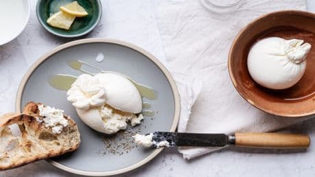 Italienischer Genuss pur: So gelingt "das beste Burrata-Rezept der Welt"