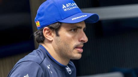 Sainz, hundido: "A la basura el fin de semana en el que el coche iba mejor"