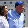 REPORTAGE. Face à Donald Trump et sa politique, les démocrates Bernie Sanders et Alexandria Ocasio-Cortez tentent de réveiller leur camp