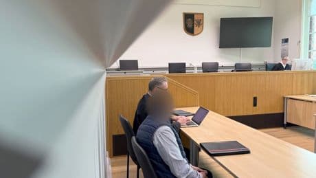 Amtsgericht Bergen: Autofahrer fuhr Schüler an - "Extra in ihn hineingekracht"?