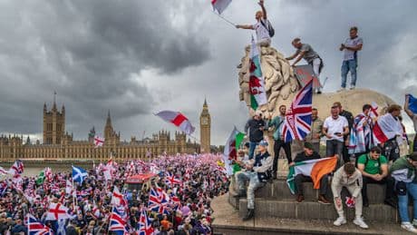 Massendemonstration gegen Migration in London – „Wir sind der Sturm“