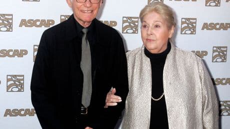 Alan Bergman, letrista oscarizado, muere a los 99 años en Los Ángeles