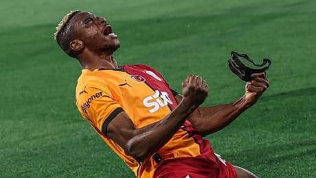 Victor Osimhen, Türk futbol tarihinin en pahalı transferi oldu!
