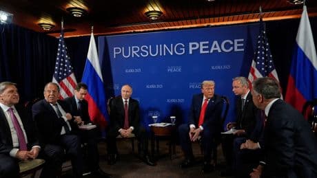 US-Russland-Gipfel gestartet -Trump und Putin in einem Auto