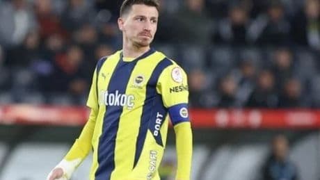 Fenerbahçe'de Mert Hakan Yandaş hastanelik oldu!