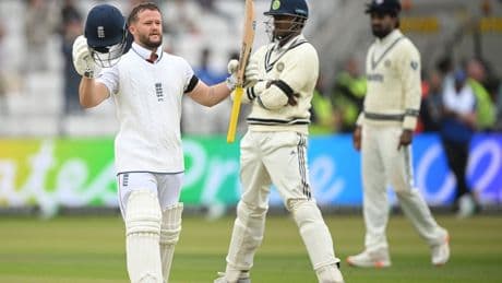 Ben Duckett leads Headingley heroics as England beat India by five wickets in first Test