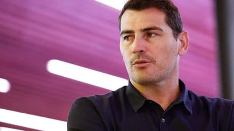 El exnovio de Elisa, una de las 'amigas' de Iker Casillas, relata cómo descubrió su infidelidad con el exportero