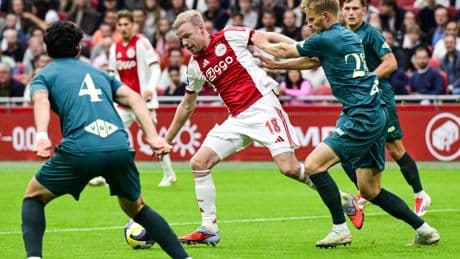 LIVE Eredivisie: Godts verdubbelt voorsprong van Ajax tegen PEC Zwolle