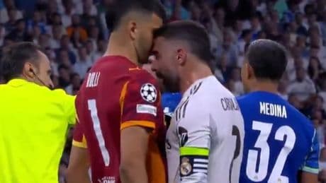 Un craquage inexplicable: le vilain coup de tête de Carvajal sur Rulli qui lui a valu un carton rouge