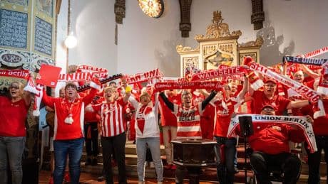 Besondere Aktion der Fans - Hatte Union göttlichen Beistand beim Stuttgart-Sieg?