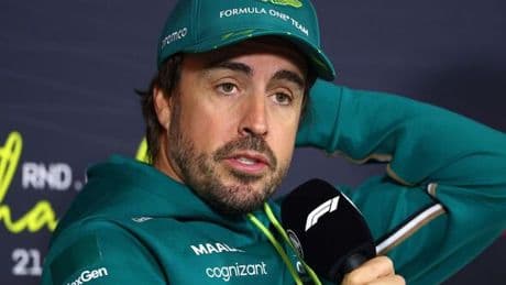 Fernando Alonso disagrees with Lewis Hamilton and makes retirement plans crystal clear