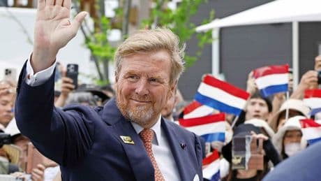Bezoek koning aan Japan in teken van Trumps handelsoorlog: ’Jammer dat Máxima er niet is’
