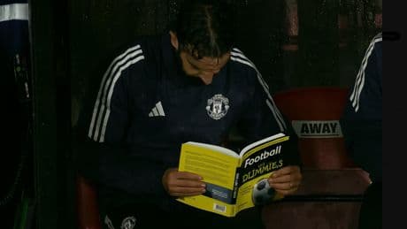 Foot : Tricot, «Qui est-ce ?», «Docteur Maboul»... Les internautes se payent Ruben Amorim après la défaite de Manchester United face à une D4