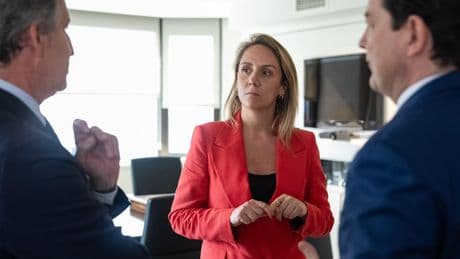 Alma Ezcurra, la 'ayusista' elegida por Feijóo como ponente política que gana peso para la dirección del PP