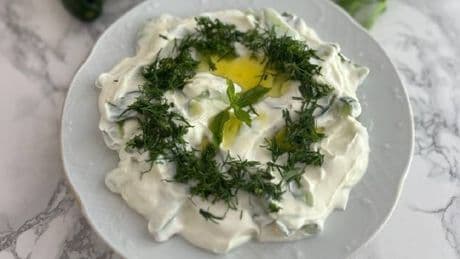 Yaz bitmeden mutlaka sofranızda olsun! Ege’den gelen lezzet: Cunda cacığı tarifi