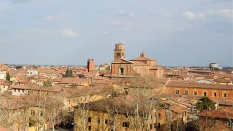 Una de las ciudades más infravaloradas de Italia: así es Ímola, cuna del automovilismo