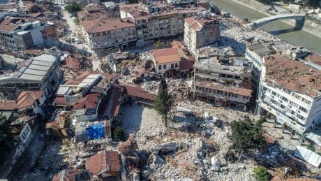 Göçemen 2 Apartmanı davası: Dönemin Antakya Belediye Başkan Yardımcısı hakkında zorla getirme kararı