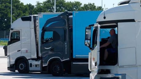 Transportgewerbe: 70.000 Lkw-Fahrer fehlen – NRW will Beruf attraktiver machen