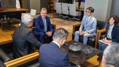 Japonya Wakayama Valisi ve Kushımoto Belediye Başkanı’nDan Başkan Seçer’e ziyaret