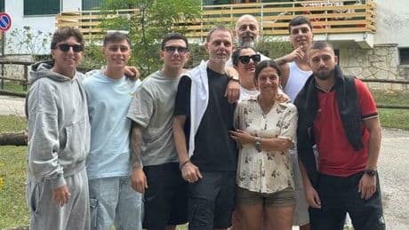 Turisti romani in vacanza colpiti dall'onda d'urto di un fulmine a Pescasseroli: «Siamo vivi per miracolo»